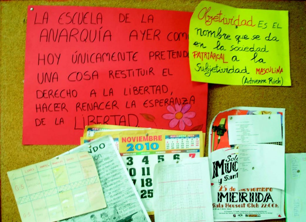 Carteles en Paideia