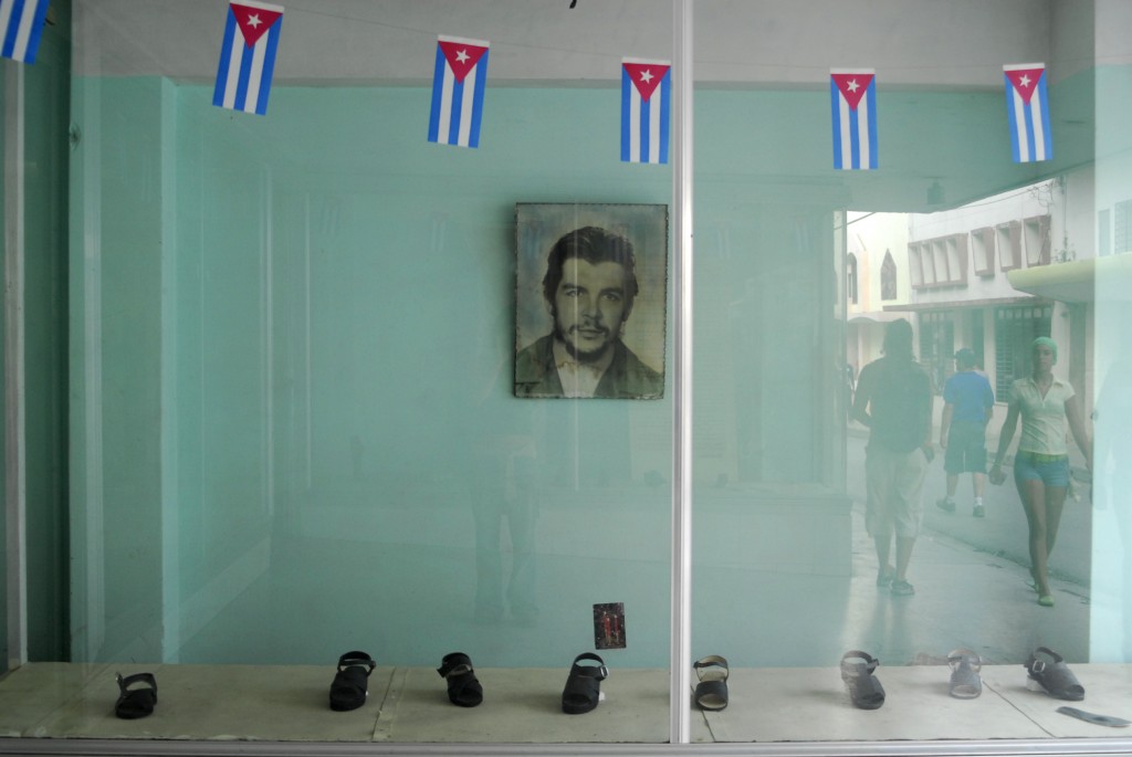 Una tienda de Camagüey (Cuba) donde el Ché sigue presente. Foto/ María Arce.
