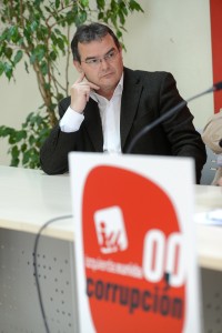 Ángel González, portavoz de IU en el Parlamento asturiano. Foto / Iván Martínez.