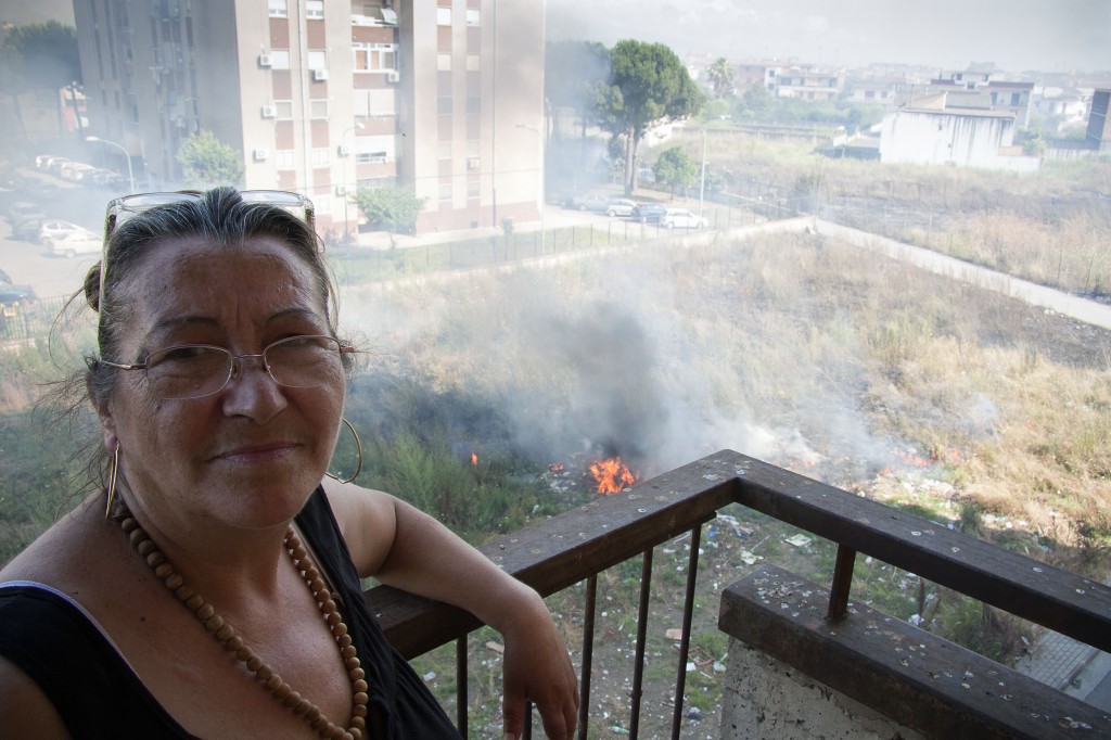 Son las mujeres las que se están movilizando y organizando contra el desastre ambiental y humano en Nápoles. Foto / Mauro Pagnano.