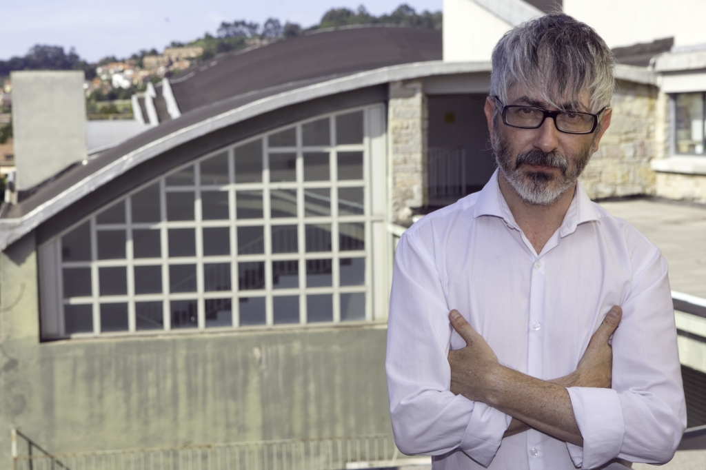 Oscar Abril Ascaso, nuevo director artístico de Laboral Centro de Arte. Foto / Marcos León.