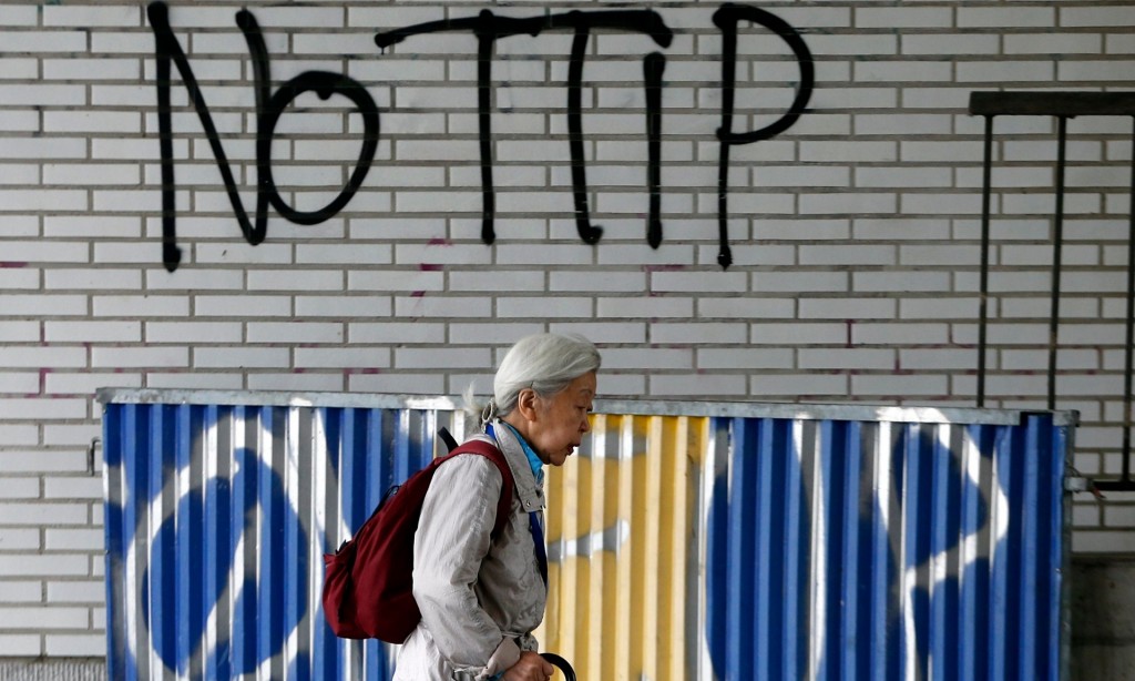 Pintada contra el Tratado de Libre Comercio con Estados Unidos. Foto / Francois Lenoir/Reuters.