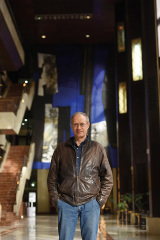 Louça estuvo recientemente en Asturias invitado por la asociación La Ciudadana. Foto / Iván Martínez.